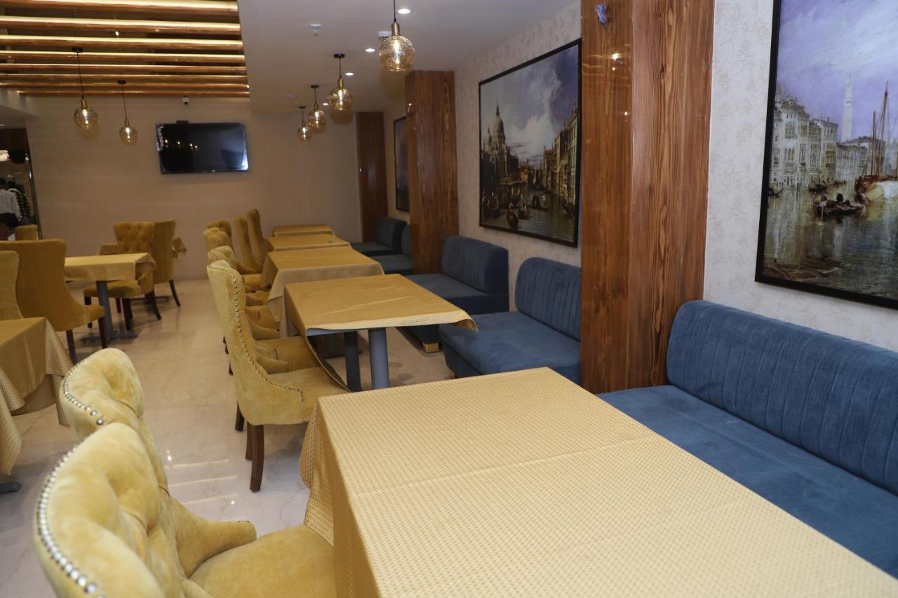 The Royal Class Hotel Gwalior Exterior photo