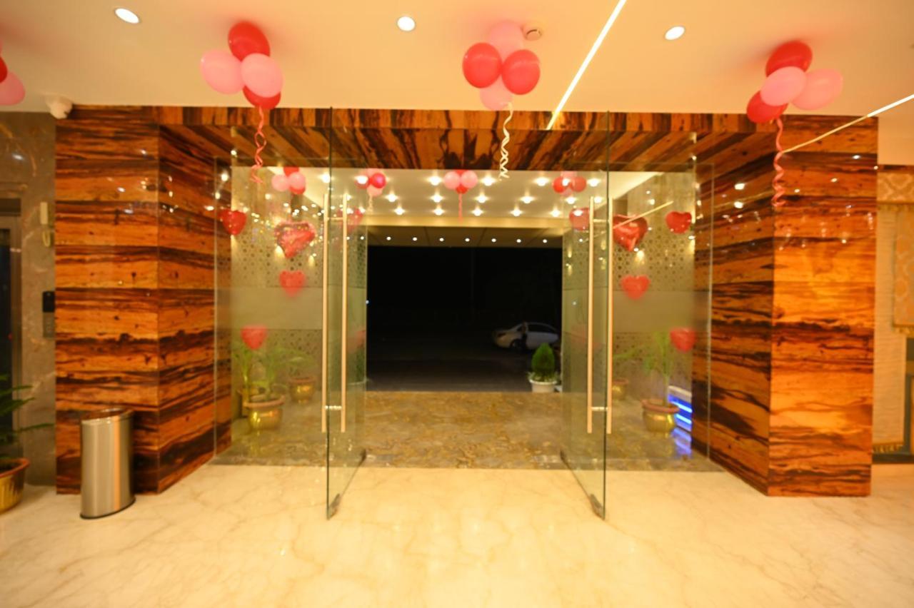 The Royal Class Hotel Gwalior Exterior photo