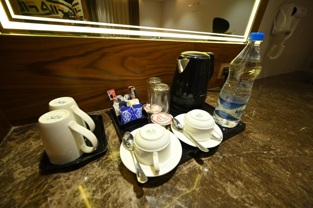 The Royal Class Hotel Gwalior Exterior photo